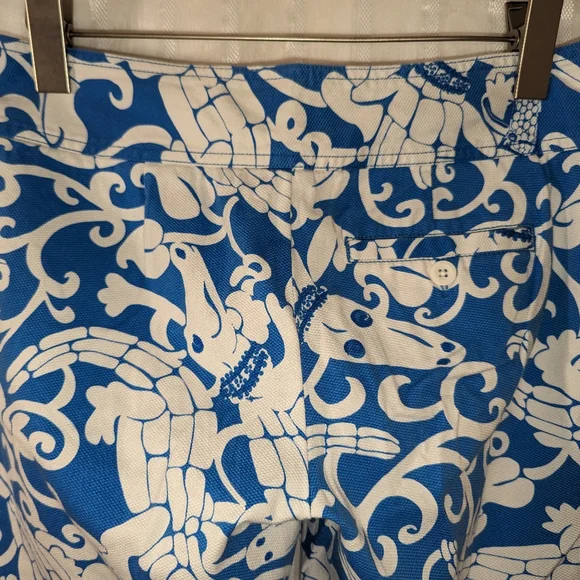 LILLY PULITZER Pants Blue White Print size 4 Beautiful Summery Print Alligator - Picture 8 of 17